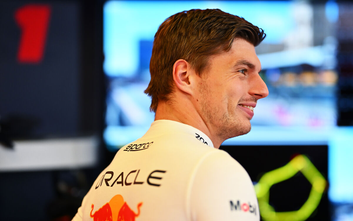ビルヌーブによると、フェルスタッペンがF1で最高のドライバーであるという主張は、クラークソンが先を行っているという。マガジンF1