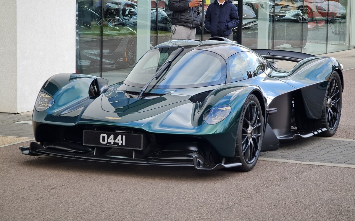 Aston Martin Valkyrie3