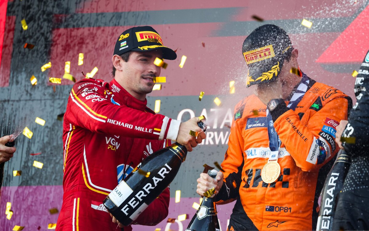 Charles Leclerc a Oscar Piastri