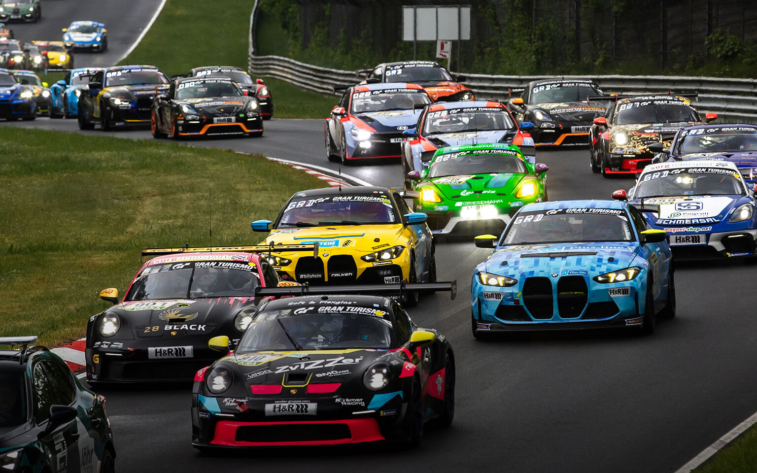 Tragedy at Nürburgring: Finnish Driver Dies in Fatal Mass Crash During Max Verstappen’s Race