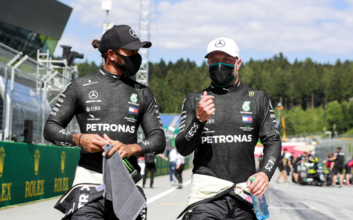 Lewis Hamilton a Valtteri Bottas