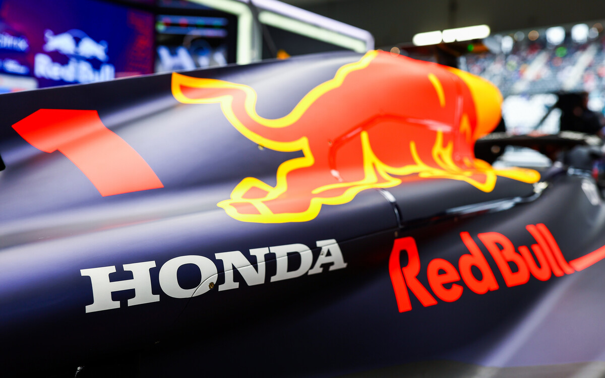 Nestíhajú? Honda odkladá homologizáciu motora na poslednú chvíľu | Magazín F1