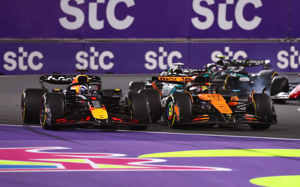 Max Verstappen a Oscar Piastri