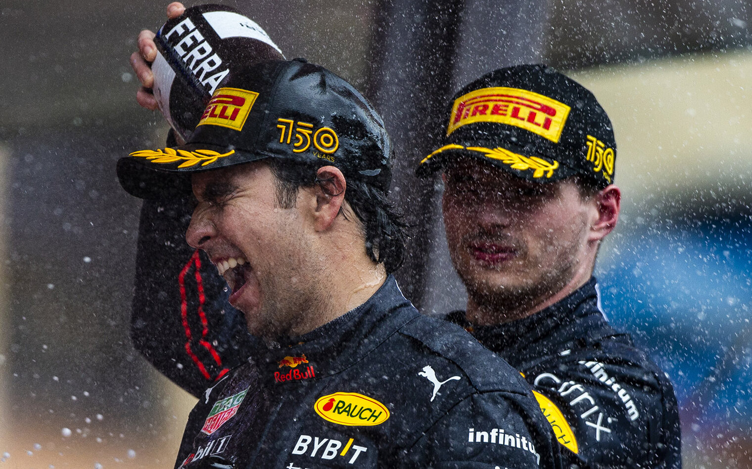 Max Verstappen a Sergio Pérez