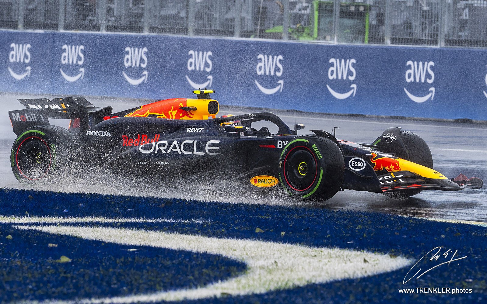 ペレスは適応に問題があるとホーナー誌が認める F1